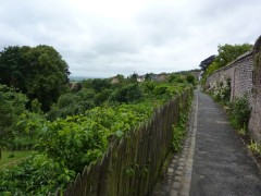chemin_remparts.JPG